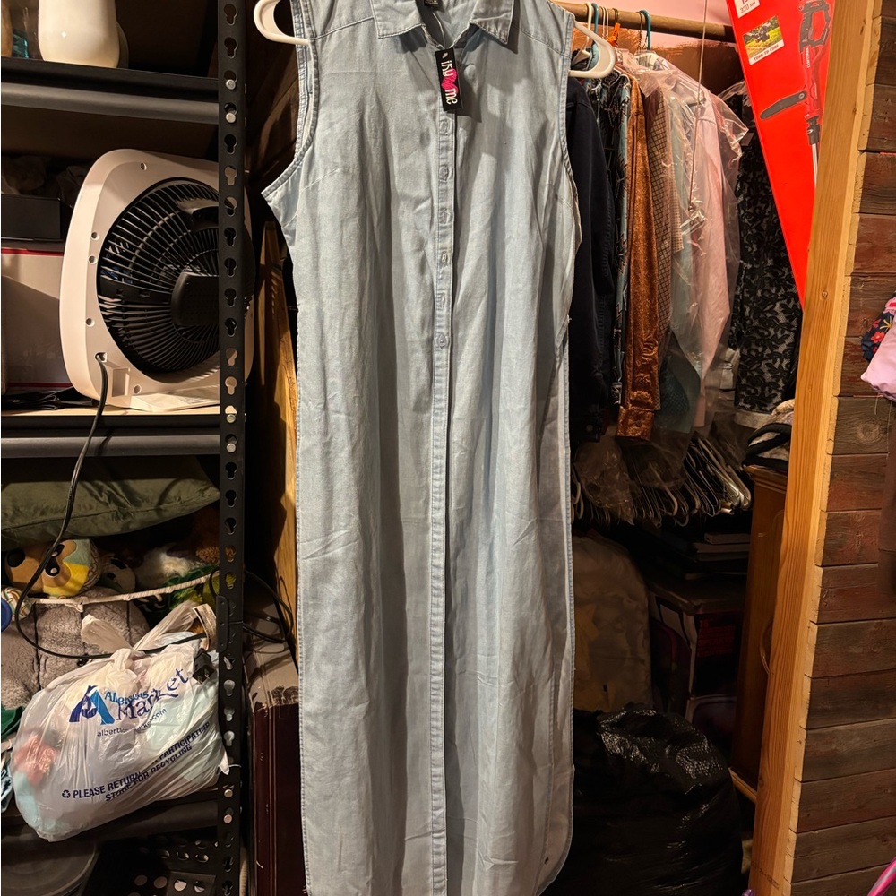 Light Blue Sleeveless Button Down Shirt